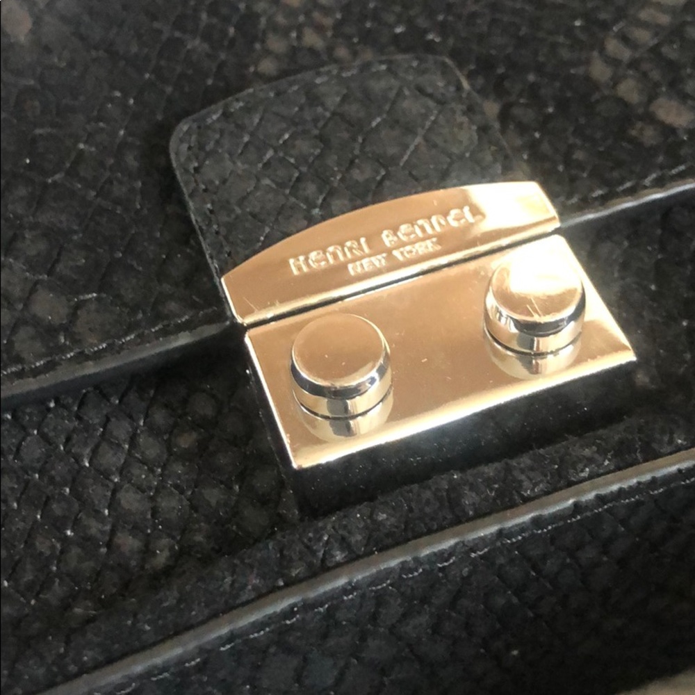 Hendrix Bendel - Picture 4 of 8
